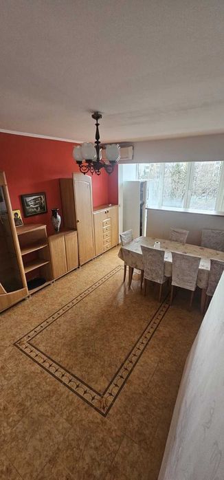 Тристаен апартамент в Люлин 3