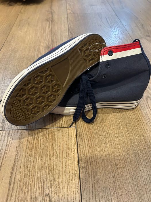 Дамски и детски спортни кецове