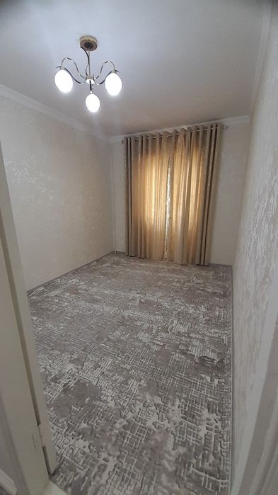 Srochna 5 xonali kvartira sotiladi