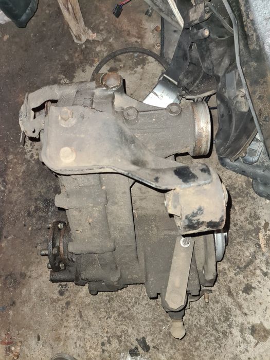 Раздатка Делика Квадрат 4d56 Акпп Мкпп коробка