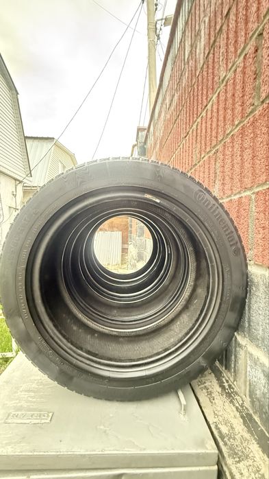 Продом комплект шин Continental