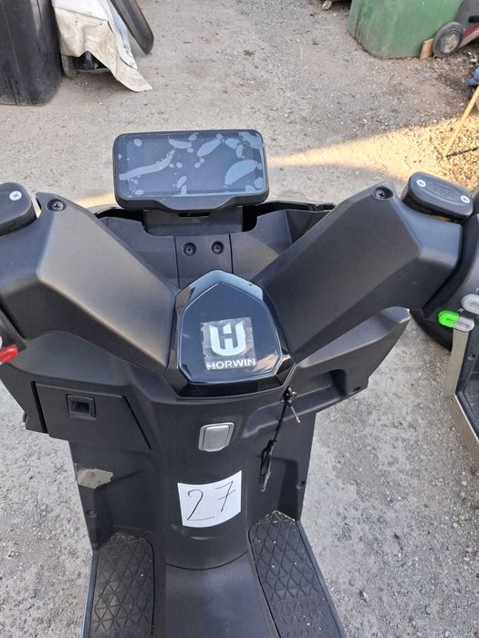 Scuter electric Horwin sk3