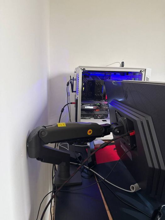 Full Kompekt Kompyuter Sotiladi 1050$