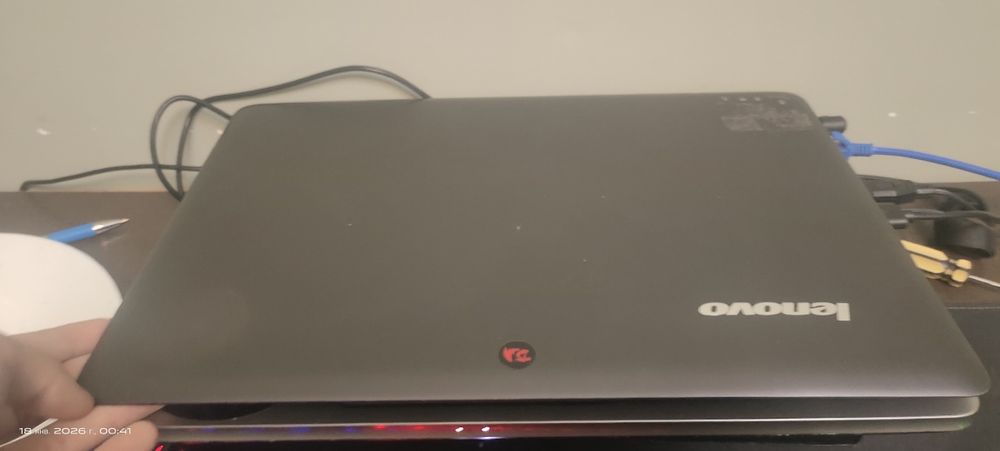 Продам ноутбук lenovo ideapad u410