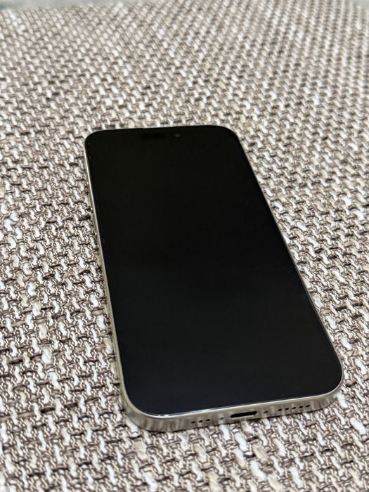 Iphone 15 Pro 128GB natural titanium