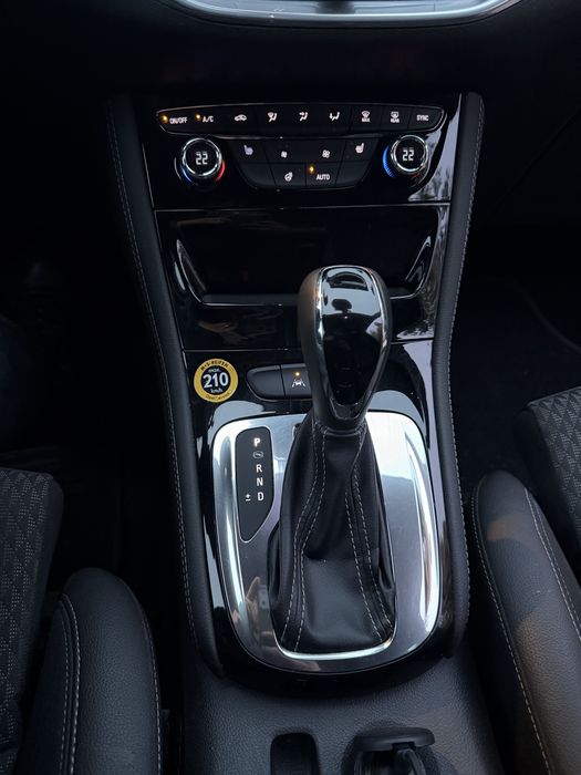 Opel Astra K 1.6 CDTI 131cp iLux  Automatic