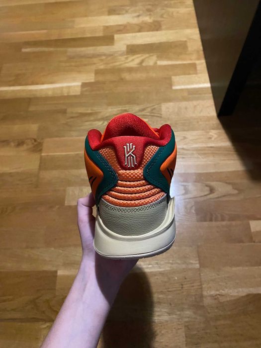 Kyrie 8 Infinity