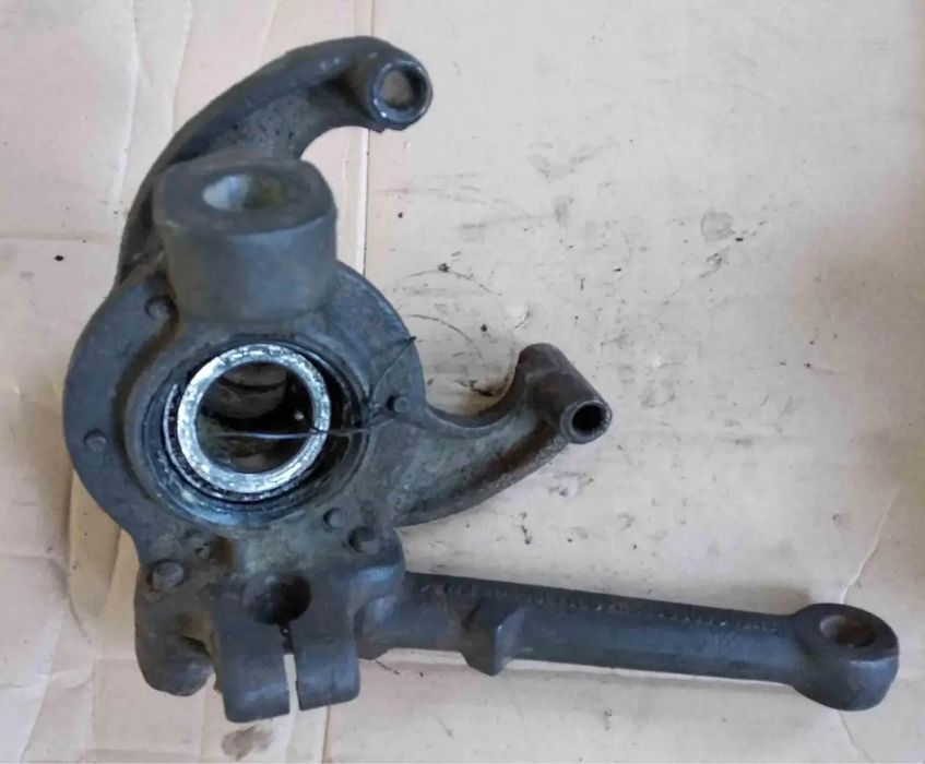 Мерседес MB100D.