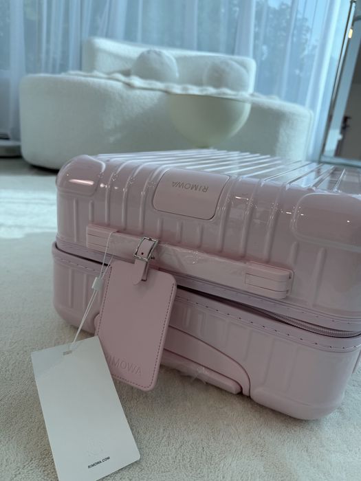 Продам чемодан Rimowa