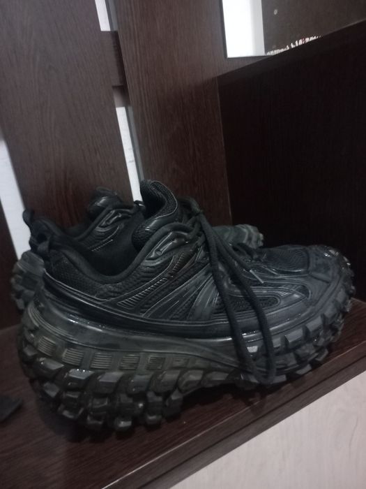 Balenciaga Defender Original
