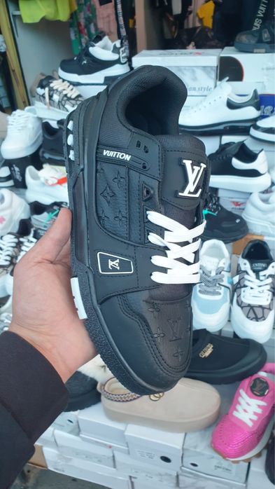 Adidasi Louis Vuitton **Full Box**