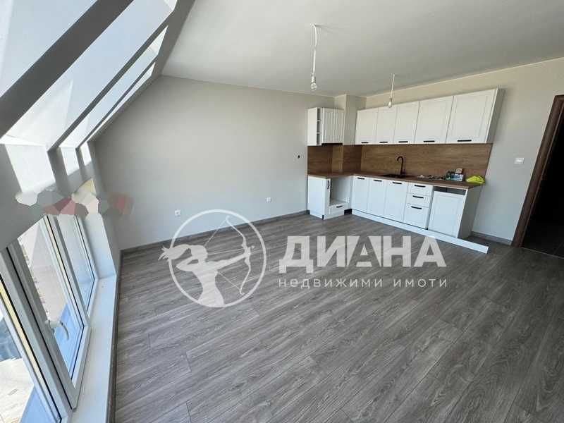 Продава се Двустаен апартамент в Пловдив, Тракия - 65 кв.м за 1800 €/кв.м - Снимка #2