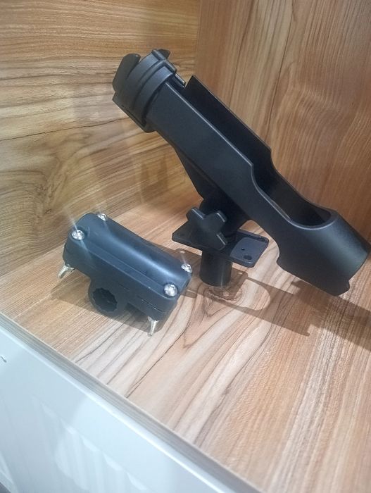 Стойка за въдици за лодка