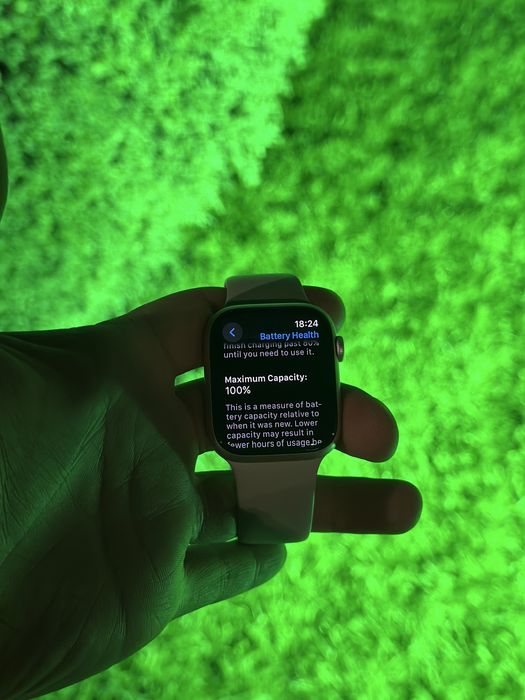 Apple watch 9 series 45mm Starlight 100% Yomkost