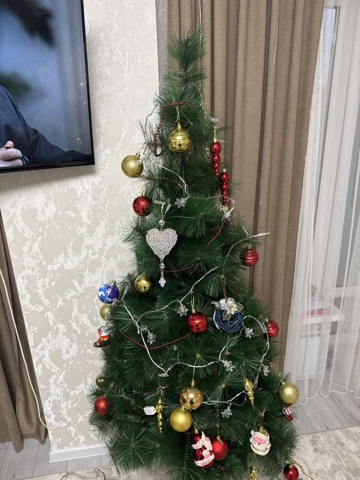 Продам искусственную елку