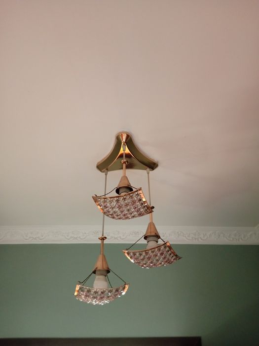 Люстры для прихожей