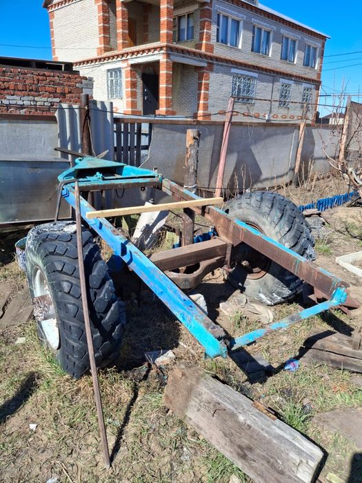 Прицеп подрамник с колесами