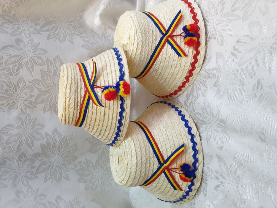 VAND clop COPII palarie sapca basc caciula costum traditional national