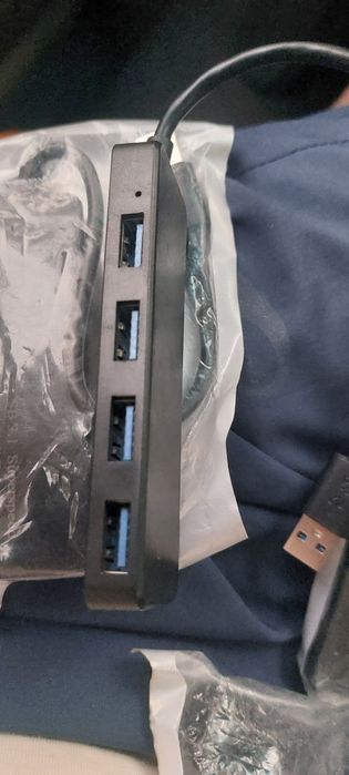 Продам  узби хабб!!новый 4 портовый! Отличном качество