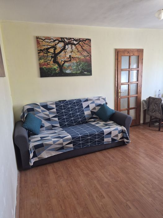 Vând apartament tip X cu 2 camere