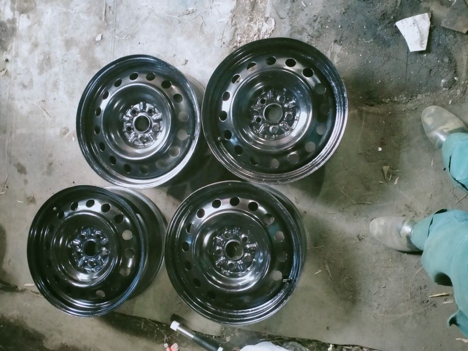 Диски с тойеты Авенсис