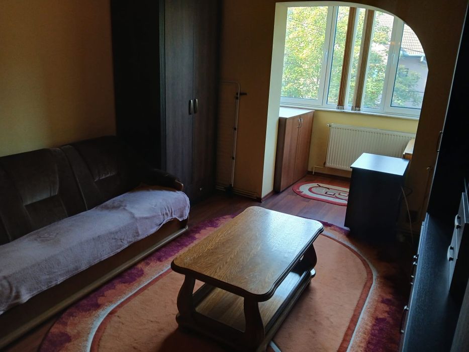 Persoana fizica închiriez apartament 2 camere deva