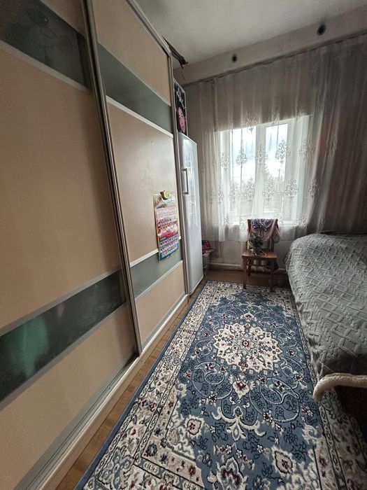 Продаётся 4- комнатный дом на Защите