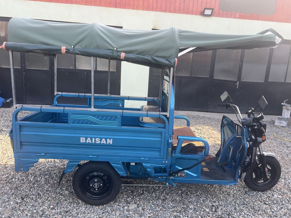 Vand triciclu electric 1,8 KW, 60V - autonomie 50 km- aptoape nou.