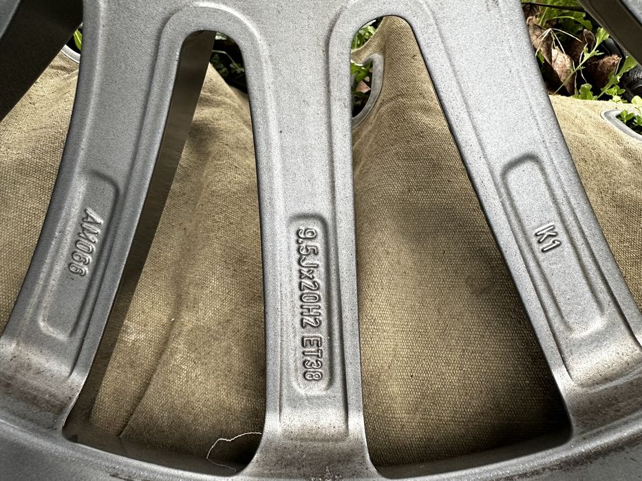 Джанти на бройка Оригинални Мерцедес AMG 20''
