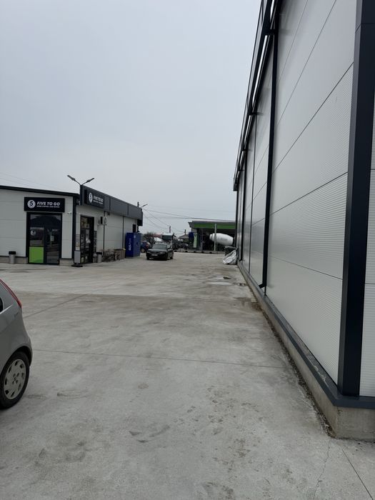 Cladire comerciala P+1 , deschidere DJ251 , exact in intersectie