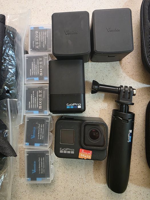GoPro8 black plus accesorii