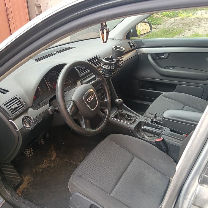Audi A4 an 2005 diesel motor 2 l