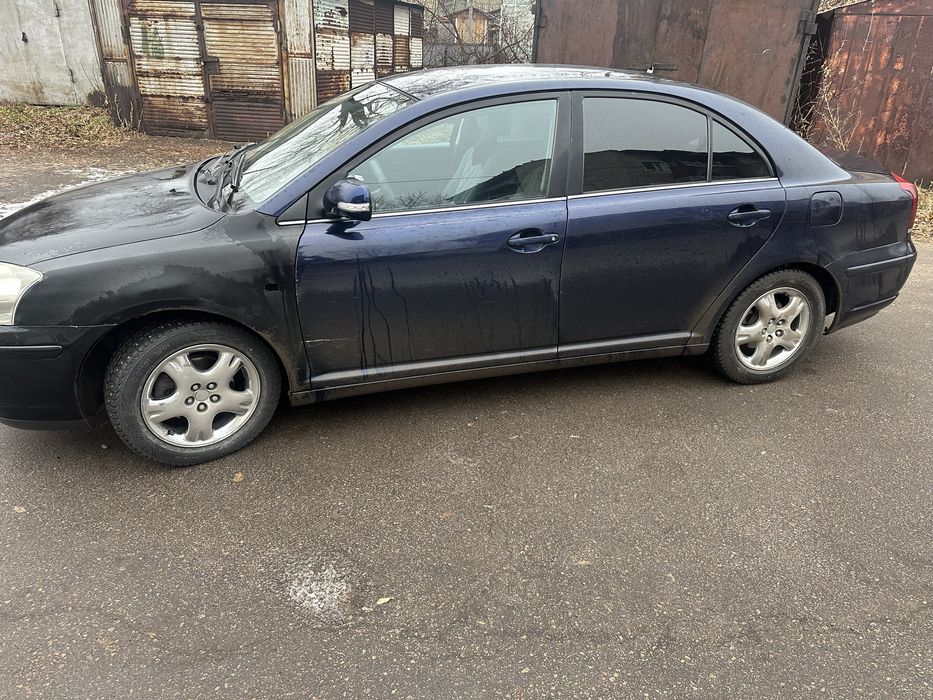 Продам Тойота Авенсис