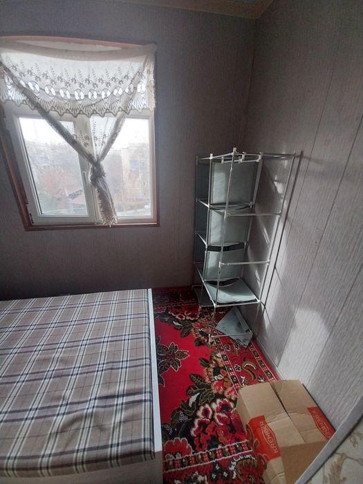 1 xona 4/5 Sergeli-4  da