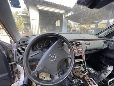Mercedes-Benz E 200 2.2  автомат  НА ЧАСТИ !!!