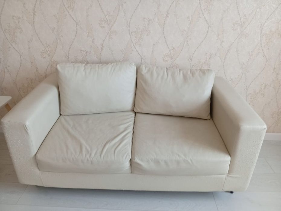 Продам диван и кресло