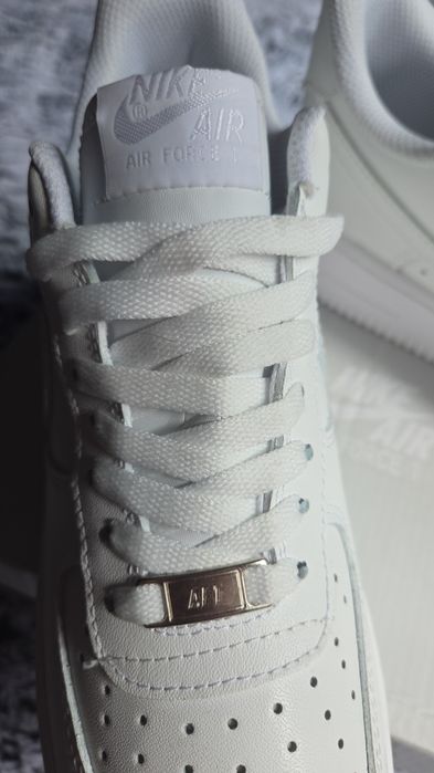 Nike Air Force 1 Triple White