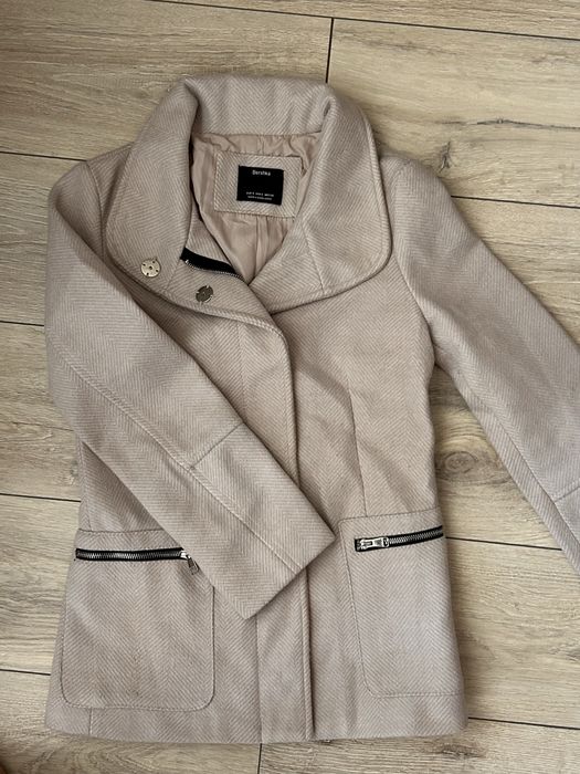 Дамско палто Bershka