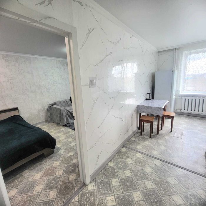 Продам 1 комнатную 8 микрорайон 3 кольцо