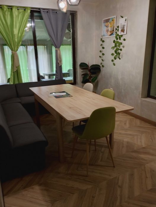 Маси,столове и дивани