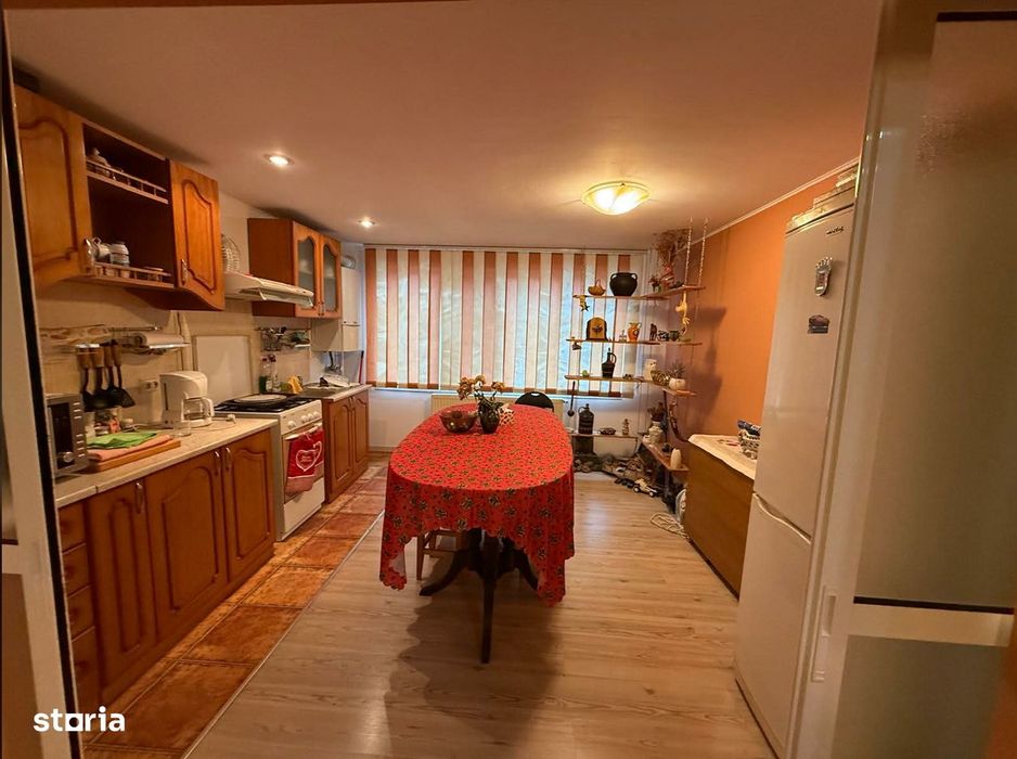Apartament trei camere - parter cu extindere - Poliție Gară