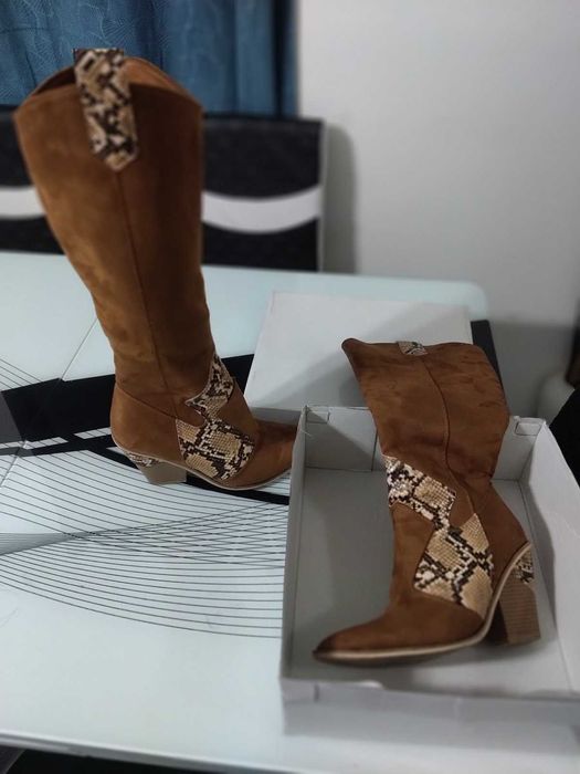 Продавам дамски ботуши