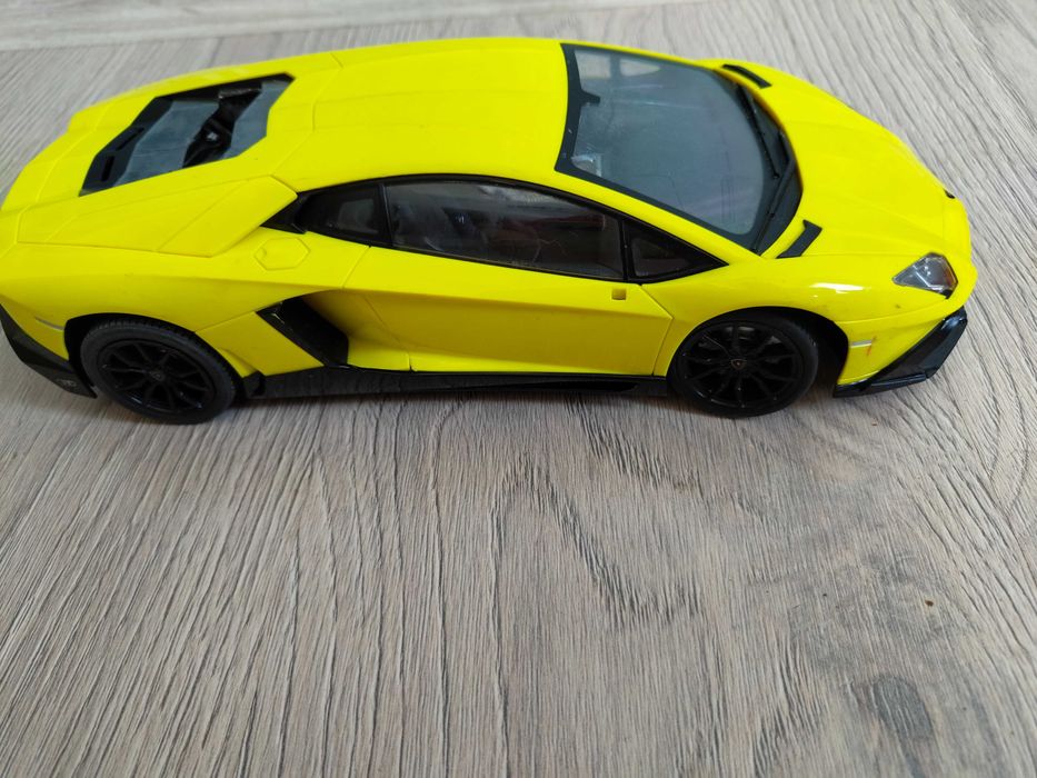 Кола Lamborghini с дистанционно и други