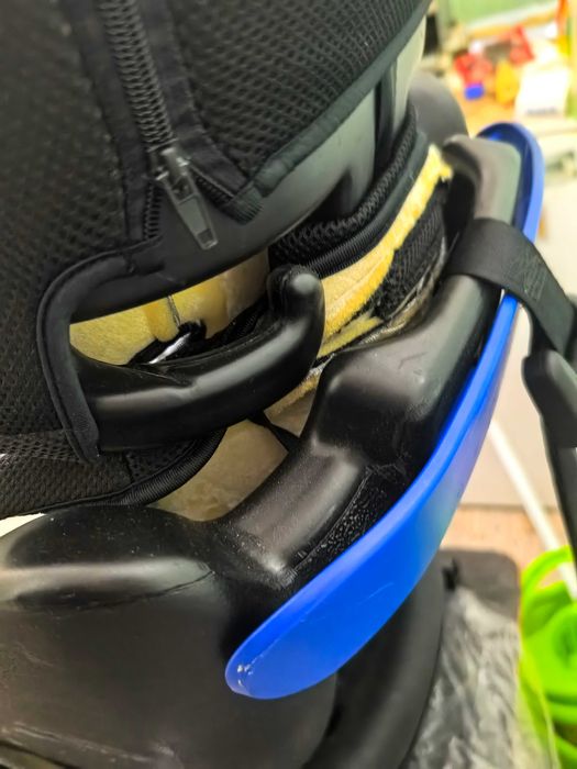 Обезопасяващи столче за автомобил