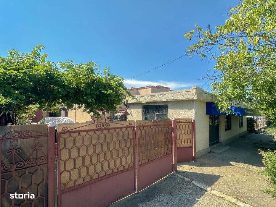 Casa 9 camere + Spatiu Comercial Stradal, Eforie Sud – Langa Teatrul