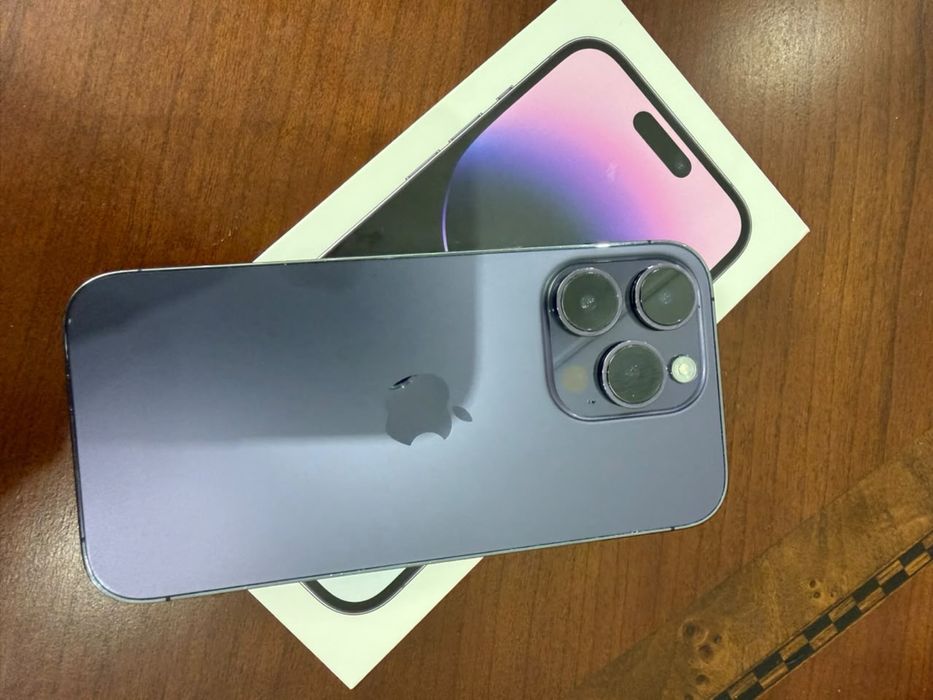 Iphone 14 pro purple