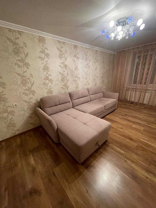 Продажа 4-комнатной в Центре!