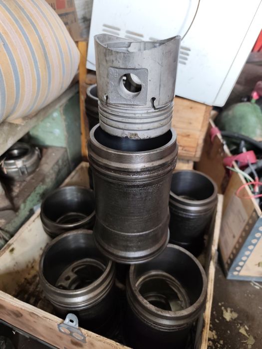 Поршневая группа   ЗИЛ