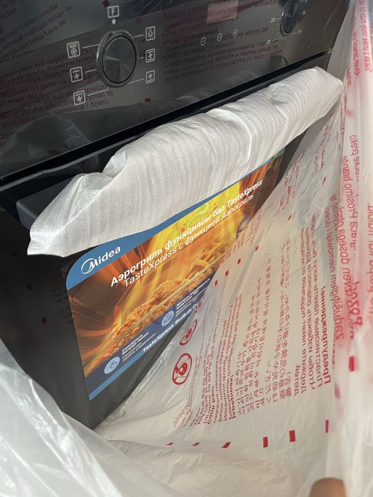 Духовой шкаф Midea