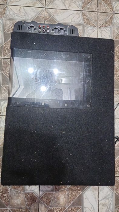 Продам сабвуфер JBL